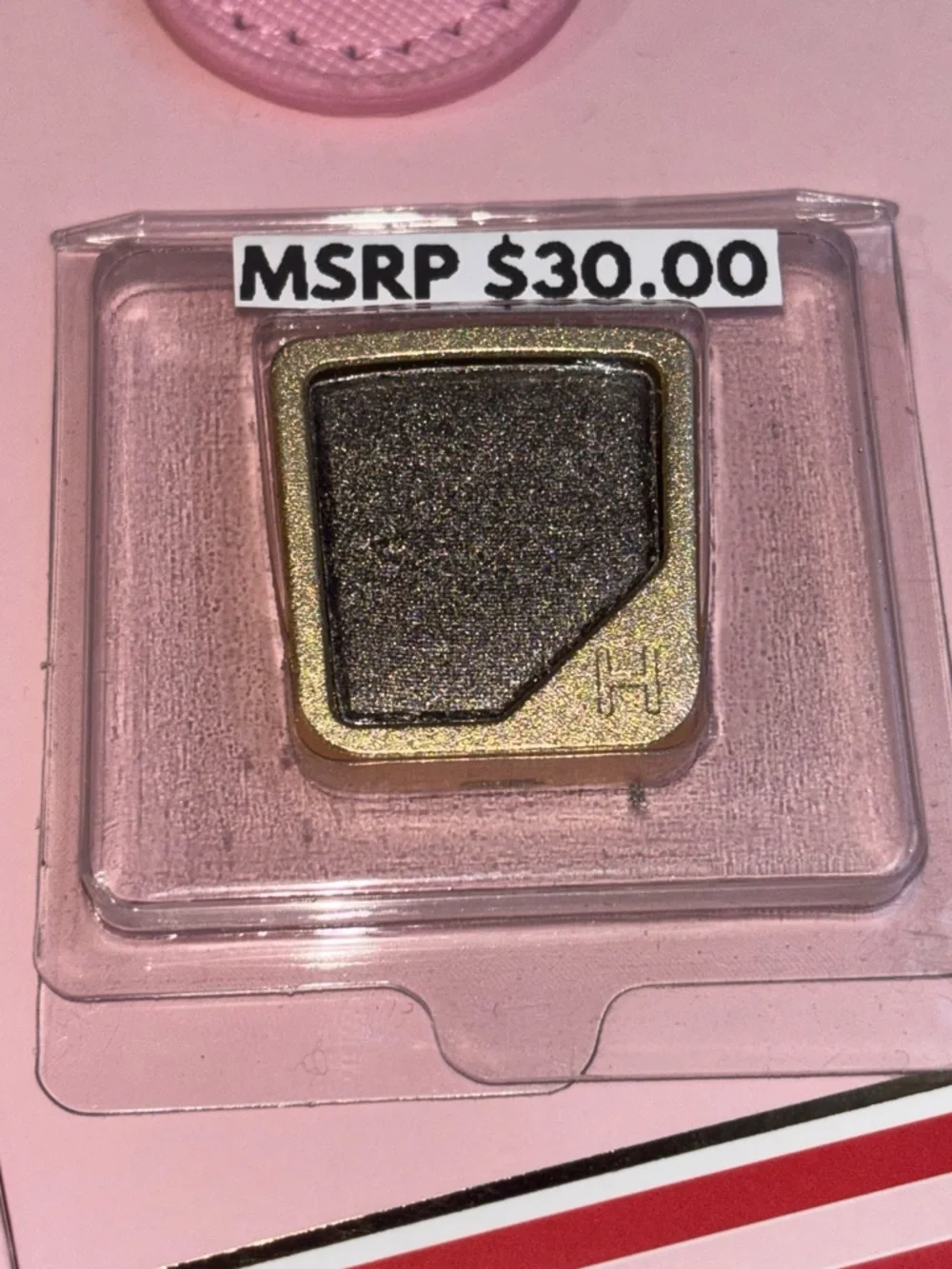 Hourglass Curator Refillable Eyeshadow - Picture 2 of 4